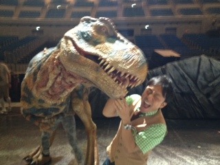 dino2.JPG