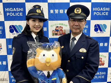 署長、コノハ警部.png