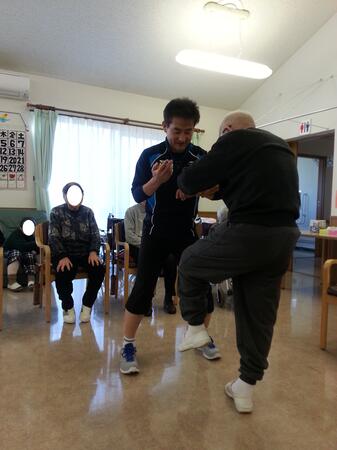 2013-12-11 14.56.39.jpg