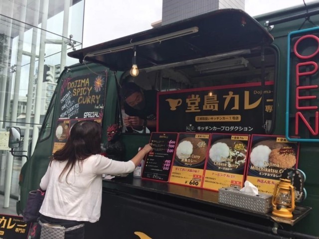 特集 国からの助成金もない 失った行き場は自ら作る キッチンカー店主が集い テイクアウトマーケット