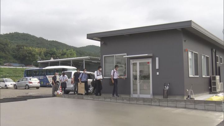 脱出した乗客はガラス割れた後部から 9人死傷のバス炎上事故 横転のため非常口からの脱出不可能だったか 東海テレビnews