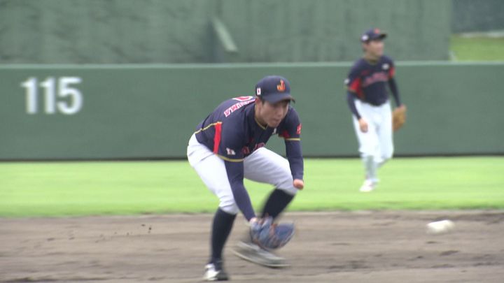 グラブに「諦めない限り夢は続く」障がい者野球日本代表・宮下拓也さん