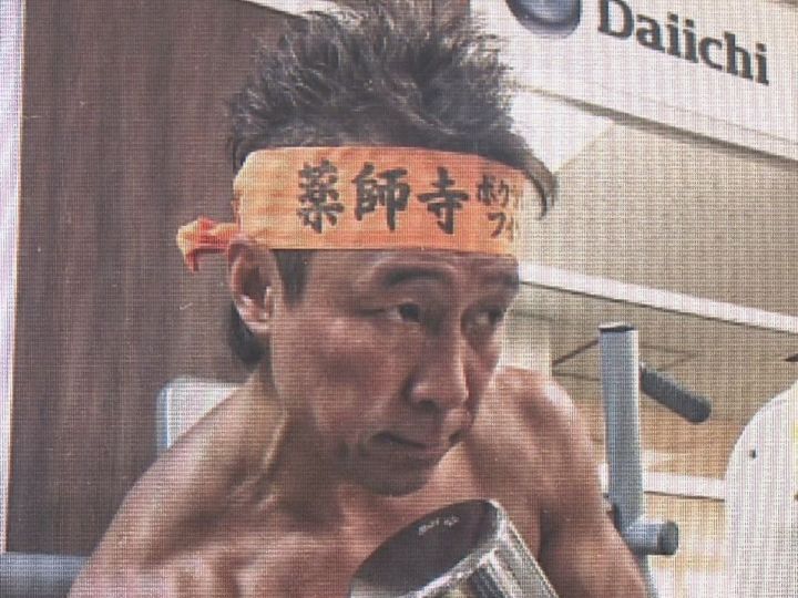 ボクシング元世界王者の薬師寺保栄容疑者を現行犯逮捕 自宅で20代知人女性を物干し竿で殴り顔にケガさせる | 東海テレビNEWS