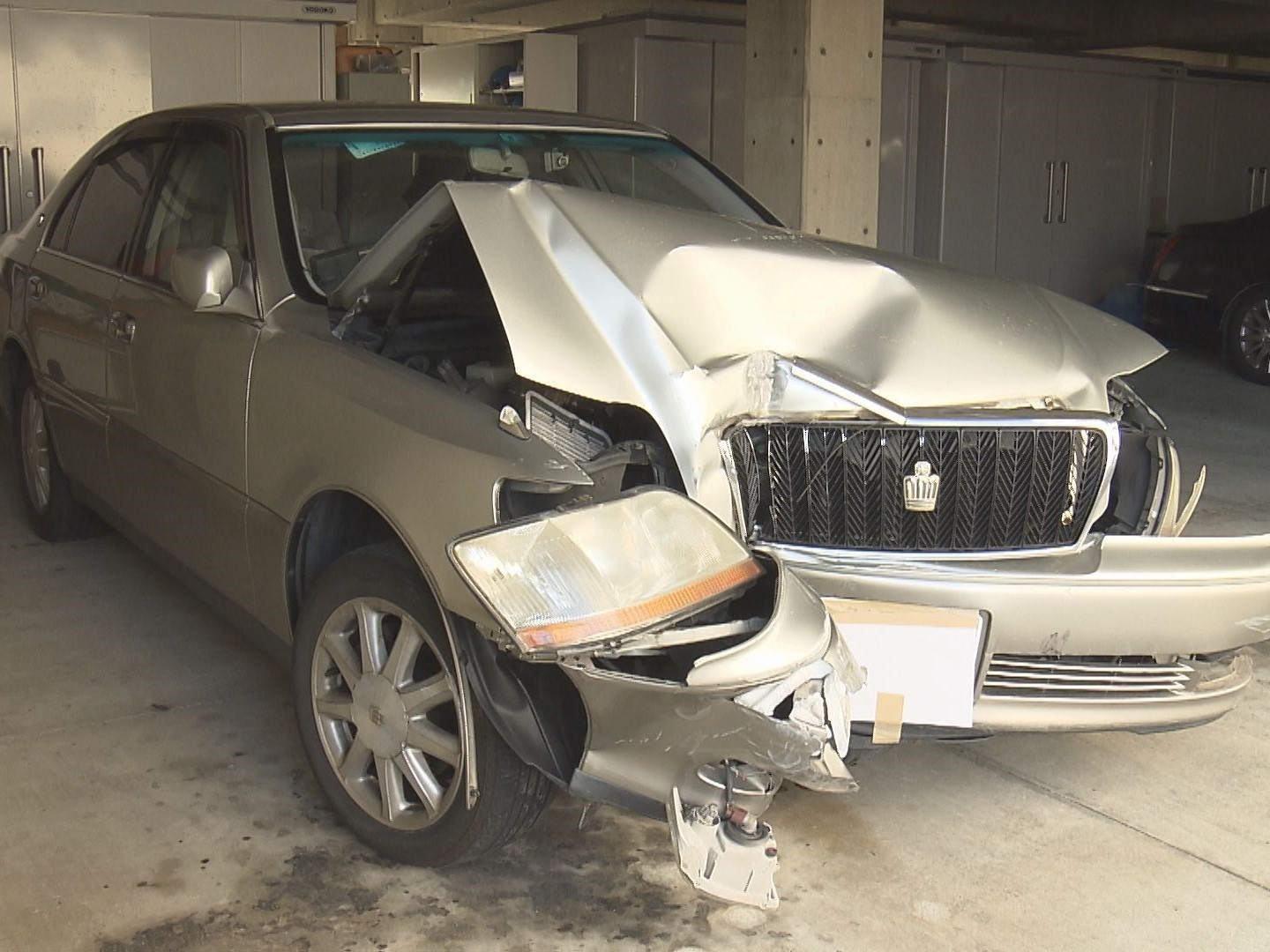 愛知 車のミラー 自転車 フェンス 塀に次々ぶつかる パトカーに停止を求められ