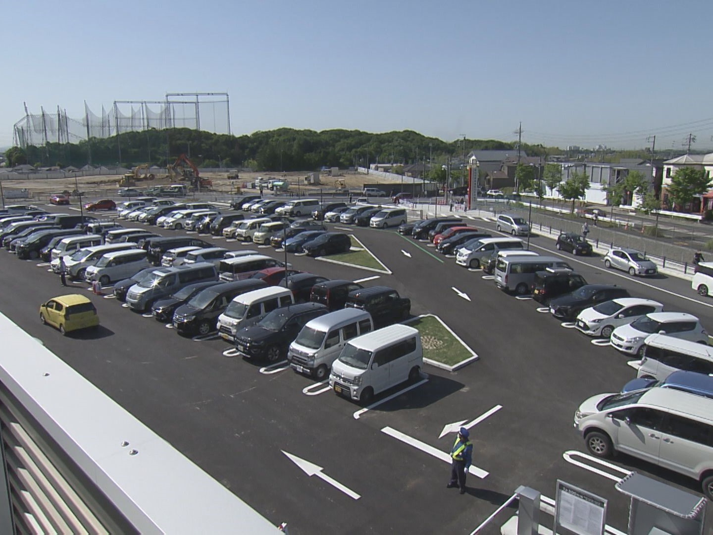 無料から1回500円に 名古屋 平針運転免許試験場に新たな駐車場完成 立体 平面計約700台分 東海テレビnews
