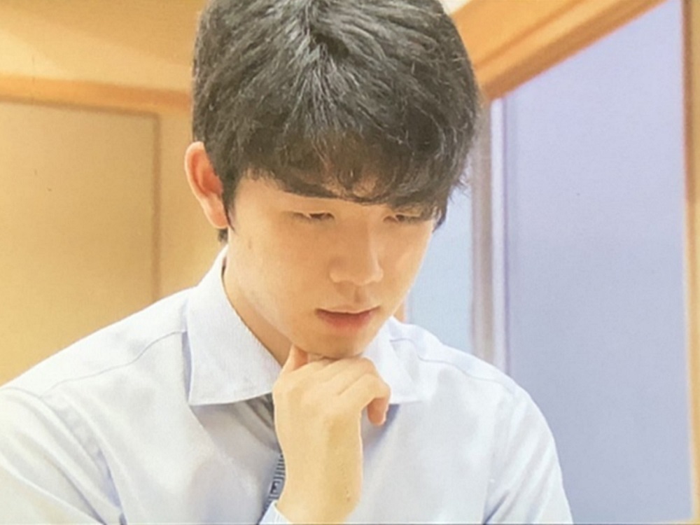 速報 藤井二冠が史上最年少でタイトル防衛 渡辺名人に三連勝 棋聖戦第3局 九段昇格も最年少 東海テレビnews